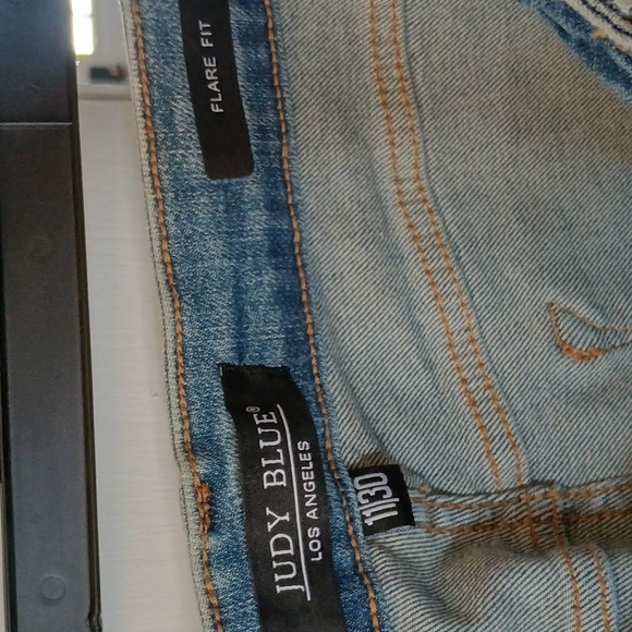 NEW JUDY BLUE western embroidered flare jeans in medium wash. Never Worn! - Picture 4 of 6